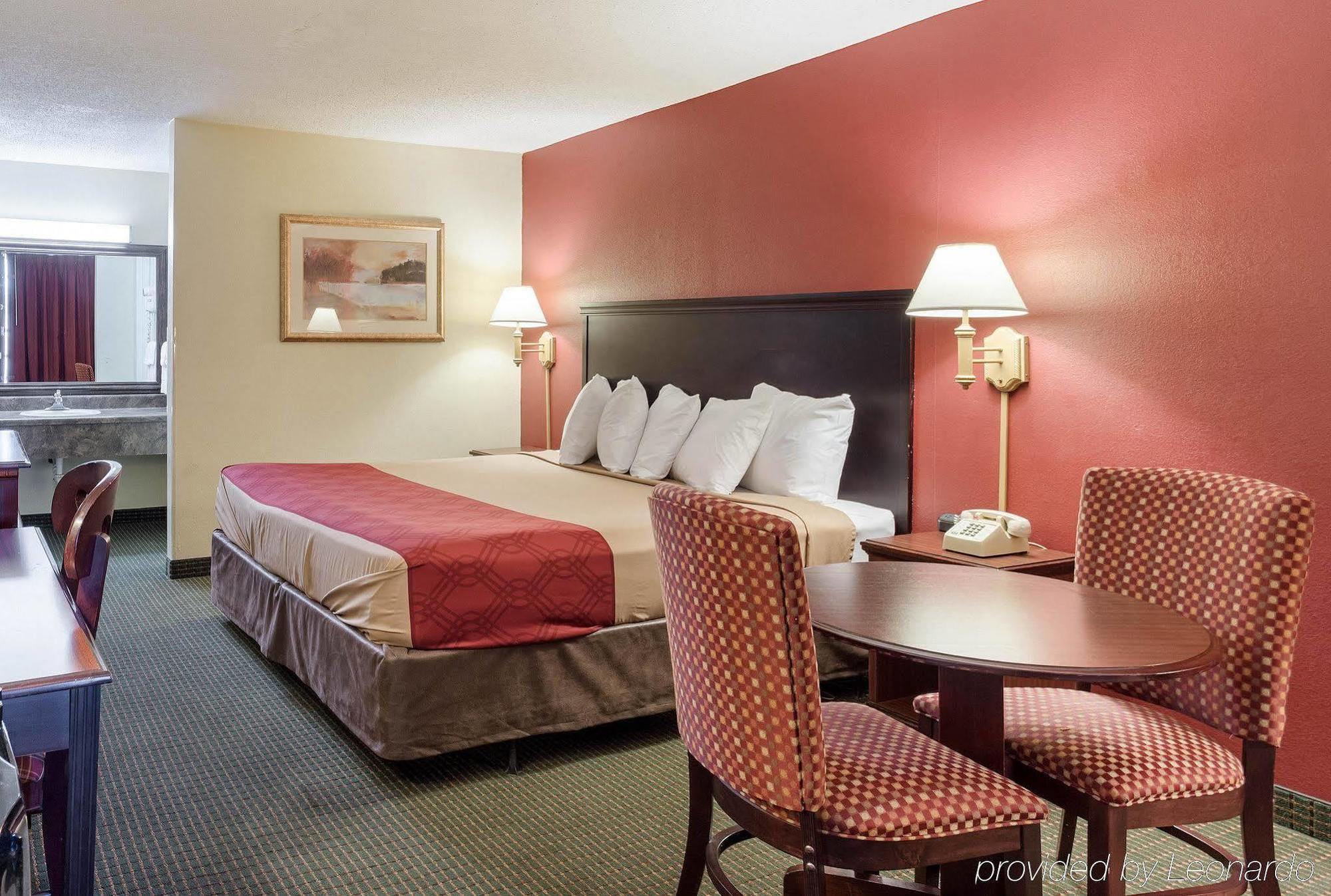 Rodeway Inn West Memphis Eksteriør billede